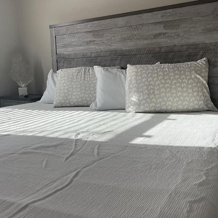 Вілла 1408 Perrin Dr, Unit D - Ocean Walk Sleeps 8 Мертл-Біч Екстер'єр фото