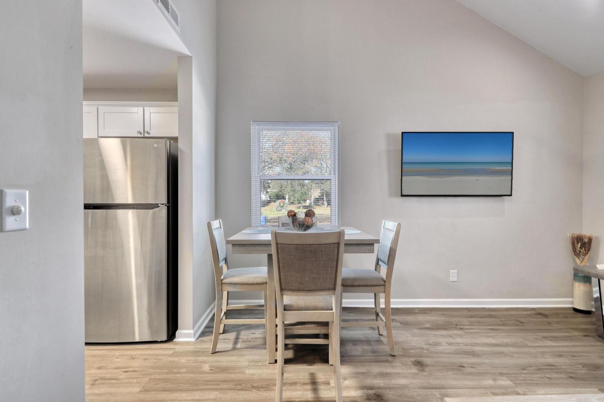 Вілла 1408 Perrin Dr, Unit D - Ocean Walk Sleeps 8 Мертл-Біч Екстер'єр фото